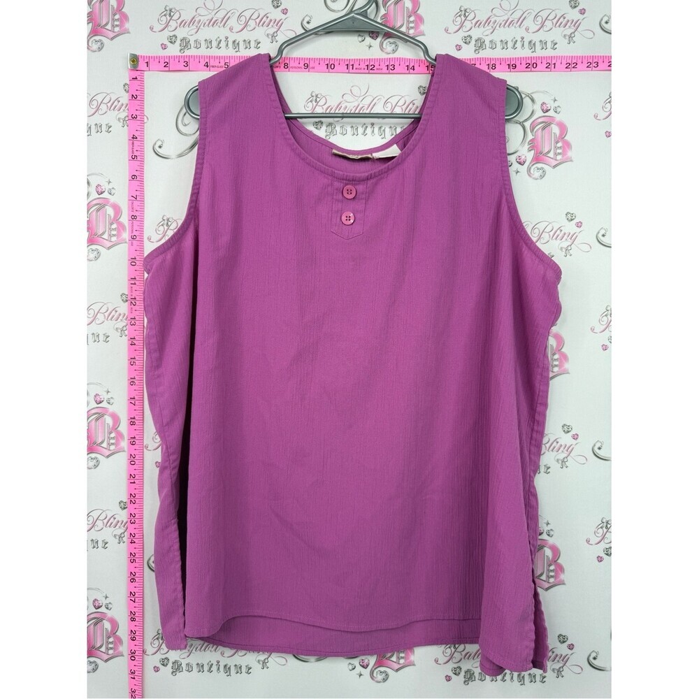 Huntington ridge plus  Sleeveless Button-Accent Tank Top in Magenta